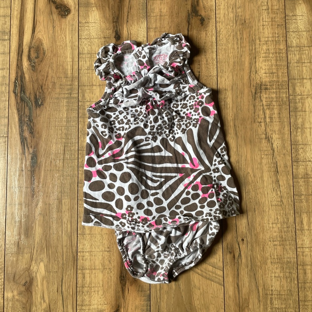 Giraffe print set baby girl